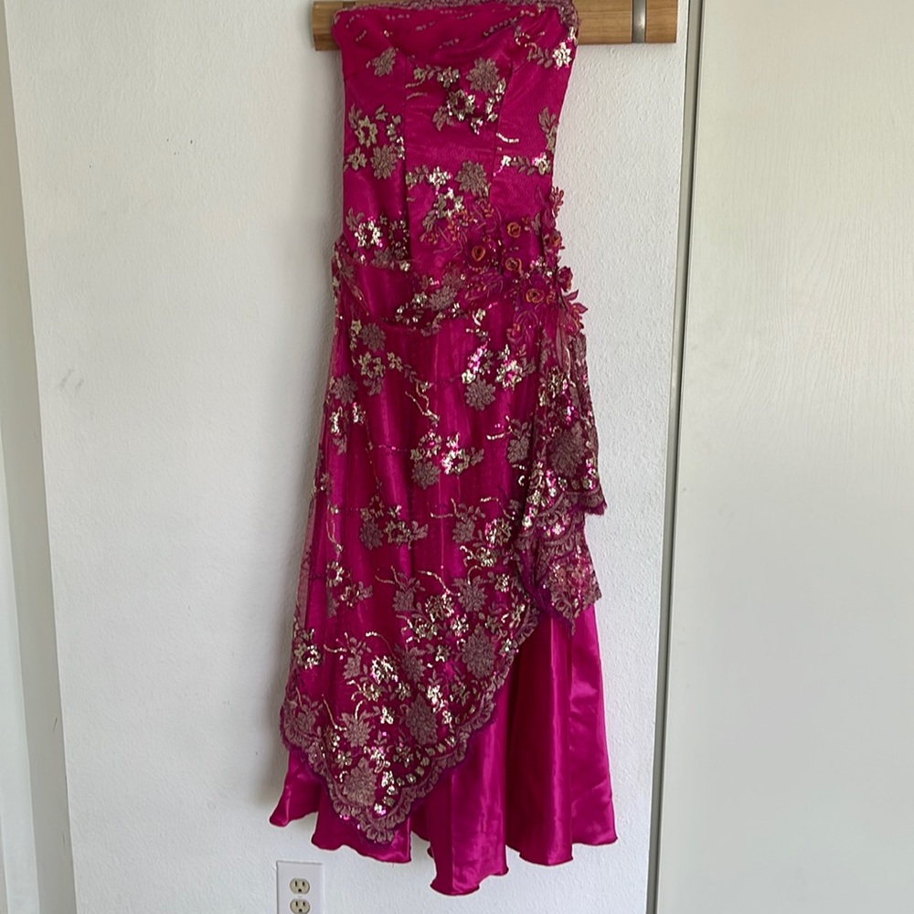 Dress for prom, wedding. Pink with lace dress size small.
